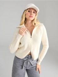 Sweter z suwakiem - kremowy. Białe swetry nierozpinane damskie Sinsay, l, bez wzorów, bez kołnierzyka, bez ramiączek. Za 69.99 zł.