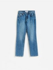 Jeansy straight slim - niebieski. Niebieskie jeansy damskie Reserved, bez wzorów, z bawełny. Za 139.99 zł.