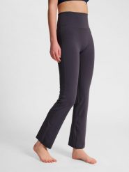 Spodnie legginsy z wysokim stanem dla kobiet Hummel. Brązowe legginsy damskie Hummel, bez wzorów, z elastanu. Za 203.20 zł.