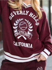 Bluza crewneck z nadrukiem - czerwony. Czerwone bluzy damskie Sinsay, l, bez wzorów, bez ramiączek, bez kaptura. Za 49.99 zł.