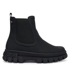 Botki Tommy Hilfiger. Czarne botki damskie Tommy Hilfiger, bez wzorów, bez obcasa, na płaskiej podeszwie, bez zapięcia. Za 389.99 zł.