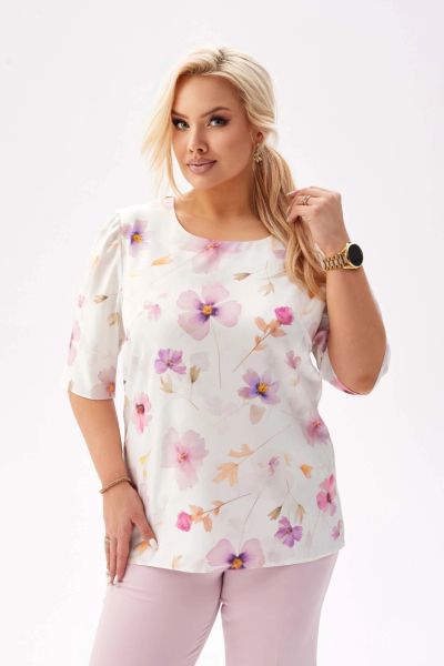 Bluzka Spring z krótkim rękawem i lekką bufką w kolorze ecru w kwiaty PLUS SIZE XXL. Czerwone bluzki damskie Moda Size Plus Iwanek, plus size, bez wzorów, z elastanu, biznesowe, bez kołnierzyka, plus size, bez ramiączek. W wyprzedaży za 99.90 zł.