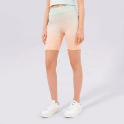 PUMA LEGGINSY KOLARKI DAMSKIE PUMA-SZORTY 845842 PRZED KOLANO KOLOR RÓŻOWY. Czerwone legginsy sportowe damskie Puma, l, bez wzorów, z materiału, krótkie, do biegania. Za 117.10 zł.