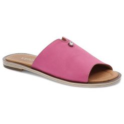 Różowe Klapki Venezia Skórzane Buty Damskie. Czerwone klapki damskie Venezia, na lato, bez wzorów, eleganckie, bez obcasa, na płaskiej podeszwie, bez zapięcia. Za 159.00 zł.