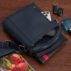 Torba męska skórzana na ramię zgrabna elegancka Beltimore granatowa N37. Torby na ramię męskie na ramię. Za 149.99 zł.