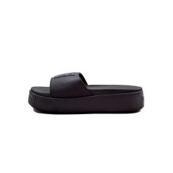 Sandały PUMA Platform Slide Czarne. Czarne sandały damskie Puma, bez wzorów, z materiału, bez obcasa, bez zapięcia. Za 237.50 zł.