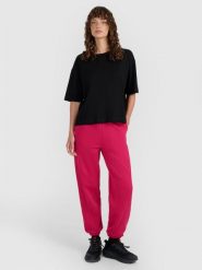 4F Spodnie dresowe joggery damskie - różowe M. Czerwone spodnie dresowe damskie 4F, bez wzorów, z bawełny, sportowe. Za 149.99 zł.