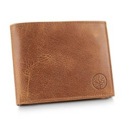 Portfel męski BETLEWSKI BPM-BB-68 brązowy. Brązowe portfele męskie Betlewski, bez wzorów, ze skóry. Za 119.99 zł.