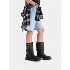 Kozaki G-Star. Czarne kozaki damskie G-Star, bez wzorów, bez obcasa, na płaskiej podeszwie, bez zapięcia. Za 479.99 zł.