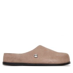 Klapki G-Star. Brązowe klapki damskie G-Star, bez wzorów, retro, bez obcasa, bez zapięcia. Za 199.99 zł.
