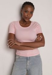 Różowy Prążkowany T-shirt Ozdobiony po Bokach Marszczeniem Nedisa. Czerwone t-shirty damskie Born2be, m, bez wzorów, z jeansu, bez kołnierzyka, bez ramiączek. Za 49.99 zł.