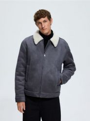 Kurtka sherpa z kołnierzem - ciemnoszary. Szare kurtki męskie Reserved, l, bez wzorów, z dzianiny, bez kaptura. Za 279.99 zł.
