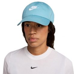 Czapka Z Daszkiem Z Logo Klubu. Niebieskie czapki damskie Nike, bez wzorów, sportowe. Za 153.99 zł.