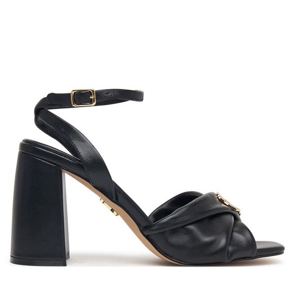 Sandały Steve Madden. Czarne sandały damskie Steve Madden, bez wzorów, bez obcasa, na słupku, bez zapięcia. Za 519.99 zł.