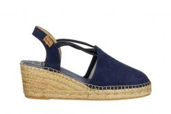 Sandały Toni Pons Tremp Mari Navy 204006, Granatowy, Skóra naturalna - 38. Niebieskie sandały damskie TONI PONS, bez wzorów, z bawełny, z okrągłym noskiem, bez obcasa, bez zapięcia. W wyprzedaży za 206.10 zł.