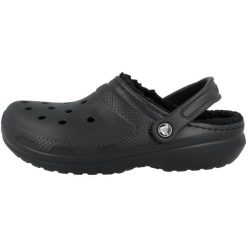 Sandały Mężczyzna Crocs Classic Lined czarny. Czarne sandały męskie Crocs, na lato, bez wzorów, z materiału, eleganckie, bez zapięcia. Za 336.99 zł.