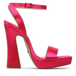 Sandały DeeZee. Czerwone sandały damskie DeeZee, bez wzorów, bez obcasa, na słupku, bez zapięcia. Za 179.99 zł.