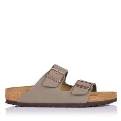 Klapki damskie Birkenstock Arizona Bfbc. Brązowe klapki damskie Birkenstock, na lato, bez wzorów, z jeansu, eleganckie, bez obcasa, bez zapięcia. Za 489.99 zł.