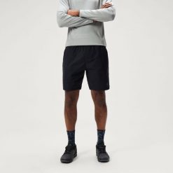 Szorty Endura Loop Baggy. Czarne szorty damskie ENDURA, bez wzorów, wakacyjne. Za 219.99 zł.