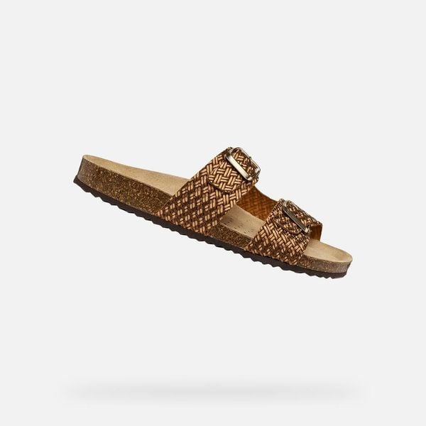 Sandały GEOX D BRIONIA Brąz. Brązowe sandały damskie Geox, bez wzorów, ze skóry, bez obcasa, bez zapięcia. Za 318.99 zł.
