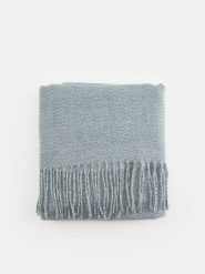 Szalik z frędzlami - szary. Szare szaliki damskie Sinsay, bez wzorów, z dzianiny. Za 15.99 zł.