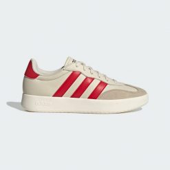 Buty Barreda. Brązowe buty zimowe męskie Adidas, bez wzorów, ze skóry, bez obcasa, bez zapięcia. Za 299.00 zł.