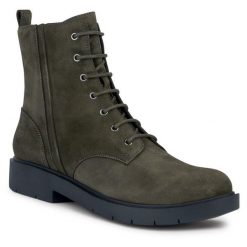 Botki Geox. Szare botki damskie Geox, bez wzorów, bez obcasa, na płaskiej podeszwie, bez zapięcia. Za 1,239.00 zł.