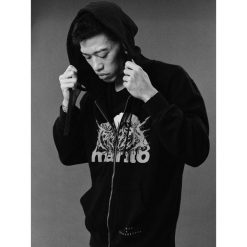 MANTO bluza z kapturem TREASURE ZONE czarna. Czarne bluzy damskie Manto, bez wzorów, bez ramiączek, z kapturem. Za 299.00 zł.