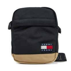 Saszetka Tommy Jeans. Czarne saszetki i nerki męskie Tommy Jeans, z jeansu, małe. Za 129.99 zł.