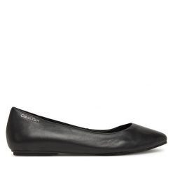 Baleriny Calvin Klein. Czarne balerinki damskie Calvin Klein, bez wzorów, bez obcasa, bez zapięcia. Za 219.99 zł.