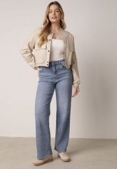 Niebieskie Elastyczne Jeansy z Bawełną o Szerokim Kroju z Wysokim Stanem Yelovia. Niebieskie jeansy damskie Born2be, bez wzorów, z bawełny, z podwyższonym stanem. Za 119.99 zł.