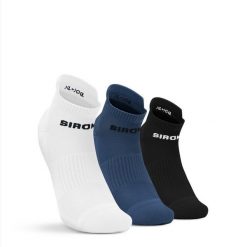 Krótkie skarpetki sportowe trójpak Fitness Siroko Trim Blue. Niebieskie skarpetki damskie SIROKO, bez wzorów, z materiału. Za 75.00 zł.