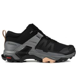 Buty sportowe trekingowe Salomon X ULTRA 4. Czarne obuwie sportowe damskie Salomon, bez wzorów, bez zapięcia, trekkingowe. W wyprzedaży za 399.00 zł.