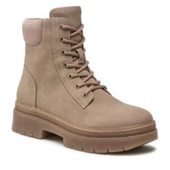 Trzewiki Jenny Fairy. Brązowe botki damskie Jenny Fairy, bez wzorów, bez obcasa, na płaskiej podeszwie, bez zapięcia. Za 129.99 zł.