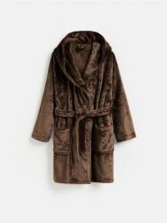 Miękki szlafrok z uszami - brązowy. Brązowe szlafroki damskie Reserved, l, bez wzorów, z dzianiny, bez ramiączek, bez kaptura. Za 139.99 zł.