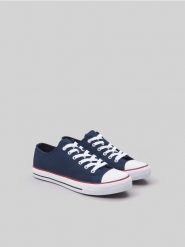 Trampki - granatowy. Niebieskie trampki i tenisówki damskie Sinsay, bez wzorów, bez zapięcia. Za 39.99 zł.