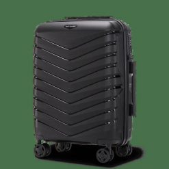 Walizka kabinowa Wings PHOENIX polipropylen 20" BLACK. Czarne walizki damskie Wings, bez wzorów, z materiału, małe. Za 153.93 zł.