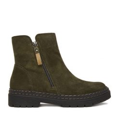 Botki Lasocki. Brązowe botki damskie Lasocki, bez wzorów, bez obcasa, na płaskiej podeszwie, bez zapięcia. Za 259.99 zł.