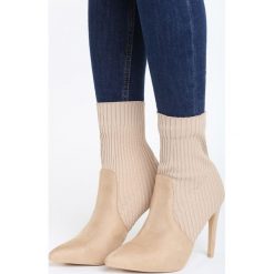 Beżowe Botki Vanilla Sol. Białe botki damskie Born2be, bez wzorów, z materiału, ze szpiczastym noskiem, bez obcasa, na obcasie, bez zapięcia. Za 89.99 zł.