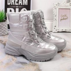 Śniegowce damskie sznurowane metaliczne srebrne Potocki PY16061. Szare śniegowce damskie POTOCKI, z materiału, bez zapięcia. Za 149.99 zł.