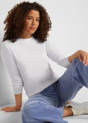 Koszulka z długim rękawem slim fit, z czystej bawełny organicznej (2 szt.). Białe bluzki damskie bonprix, bez wzorów, z bawełny, bez kołnierzyka, bez ramiączek. Za 79.98 zł.