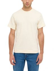 Męski T-Shirt Mustang Style Allentown Whisper White 1016271 2013. Białe t-shirty męskie Mustang, m, bez wzorów, bez kołnierzyka, bez ramiączek. Za 69.99 zł.