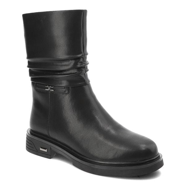 Czarne Kozaki Cambell Wygodne Ocieplane Obuwie Damskie. Czarne kozaki damskie Cambell, bez wzorów, ze skóry, bez obcasa, bez zapięcia. Za 259.00 zł.