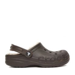 Klapki Crocs. Brązowe klapki damskie Crocs, bez wzorów, bez obcasa, bez zapięcia. Za 149.99 zł.