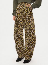 Alpha Industries Spodnie cargo 148021C Brązowy Loose Fit. Brązowe spodnie materiałowe damskie Alpha Industries, bez wzorów, z bawełny. Za 289.99 zł.