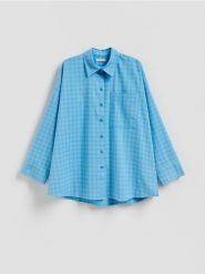 Koszula w kratę - jasnoniebieski. Niebieskie koszule damskie Reserved, l, bez wzorów, z tkaniny, bez kołnierzyka, bez ramiączek. Za 159.99 zł.