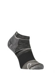 Skarpety trekkingowe męskie Ortovox Alpine Low Socks. Czarne skarpety męskie ORTOVOX, bez wzorów, z materiału. Za 107.79 zł.
