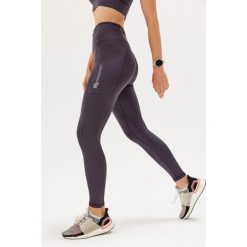 Damskie getry legginsy do biegania Rough Radical Fusion Long. Czarne legginsy damskie ROUGH RADICAL, bez wzorów. W wyprzedaży za 161.42 zł.