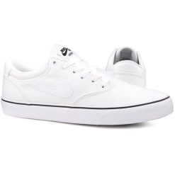 Buty męskie trampki sportowe Nike SB CHRON 2 CNVS. Białe trampki męskie Nike, bez wzorów, sportowe, bez zapięcia. W wyprzedaży za 219.00 zł.