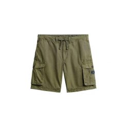 Szorty Superdry Parachute Light. Zielone szorty męskie Superdry, bez wzorów. Za 322.15 zł.
